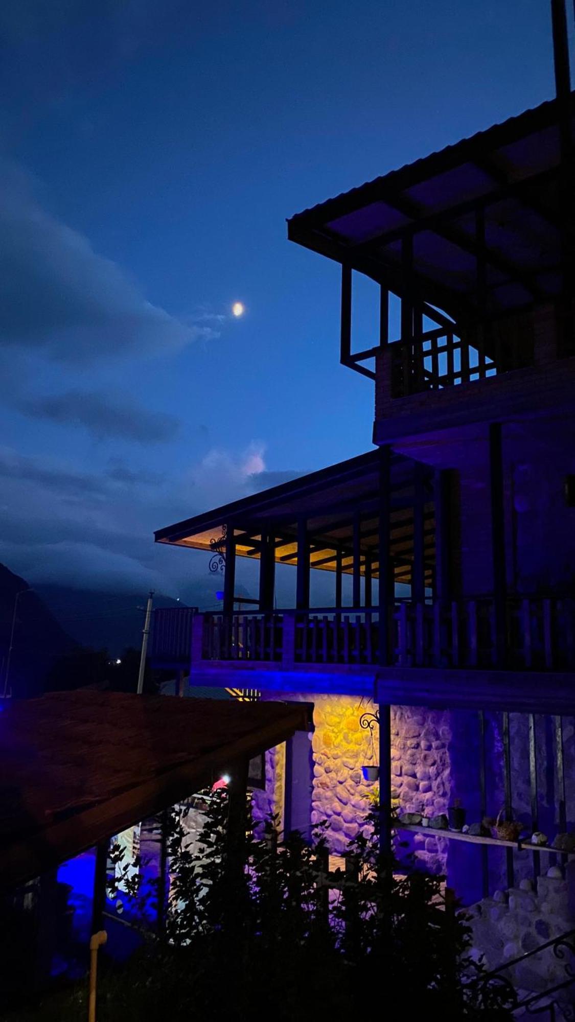 Vache Hotel Kazbegi Eksteriør billede